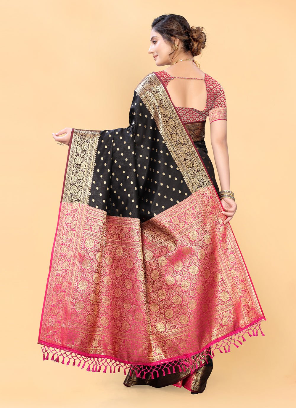 Contemporary Silk Black Woven Saree