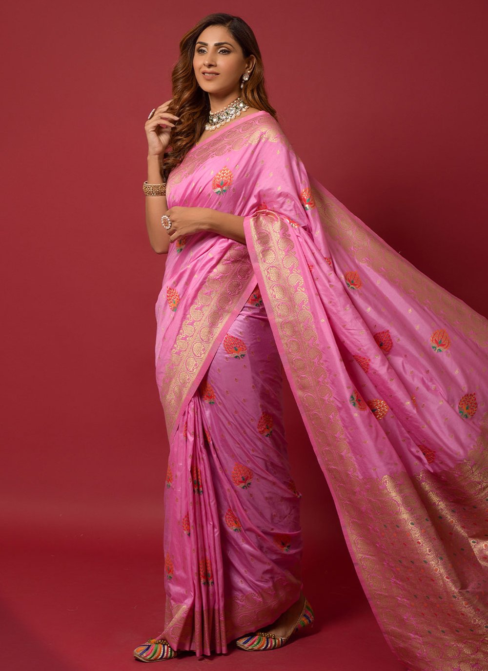 Classic Silk Pink Woven Saree