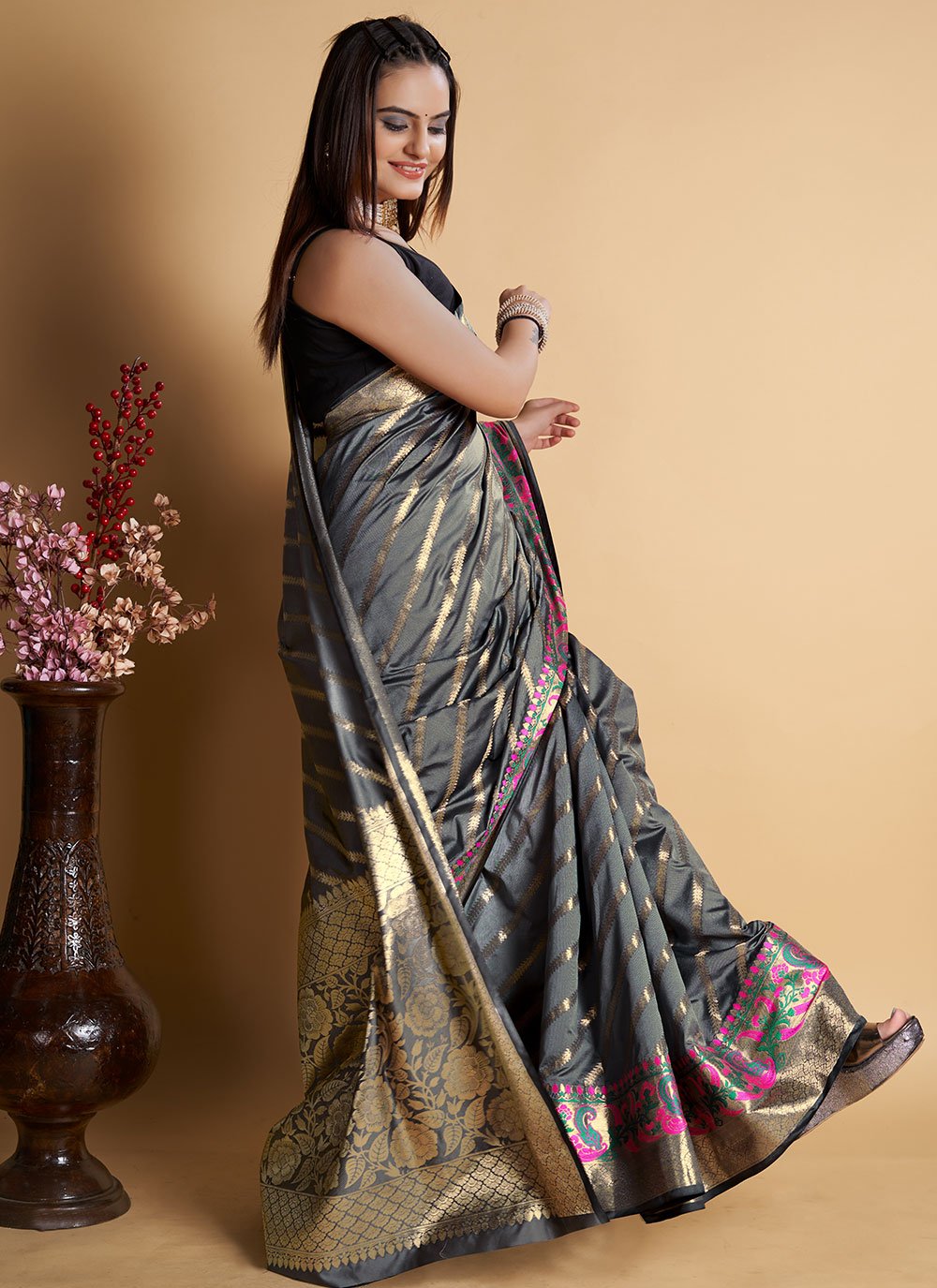 Contemporary Silk Grey Weaving Saree