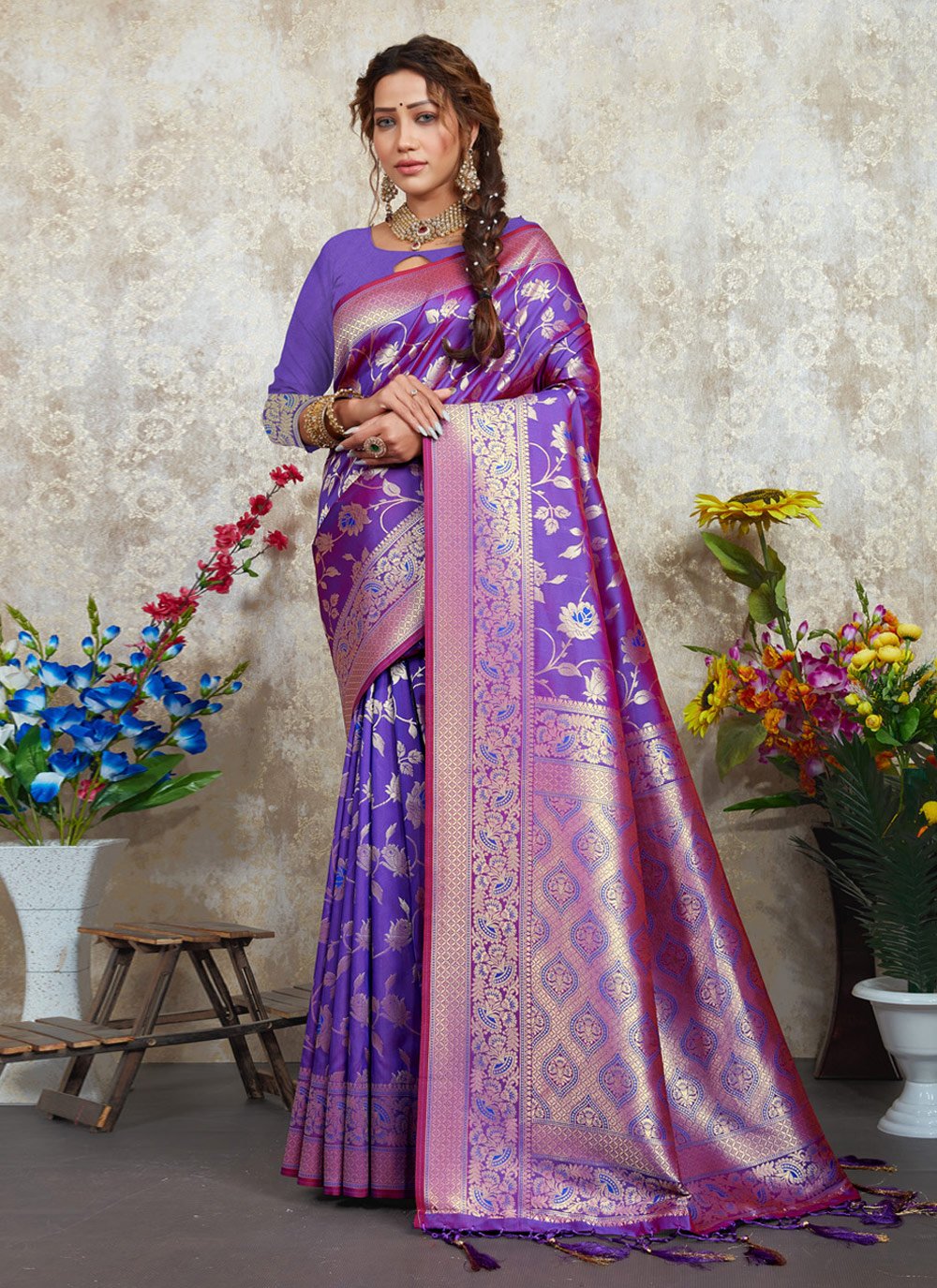 Trendy Saree Silk Lavender Foil Print Saree