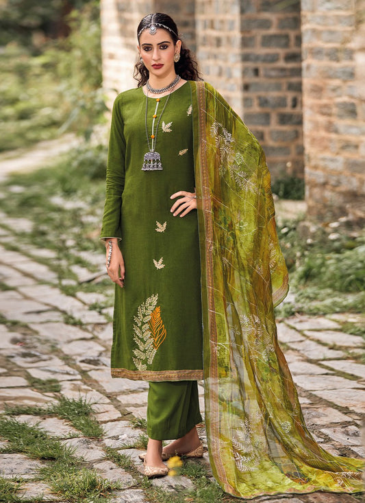 Pakistani Salwar Suit Silk Green Embroidered Salwar Kameez