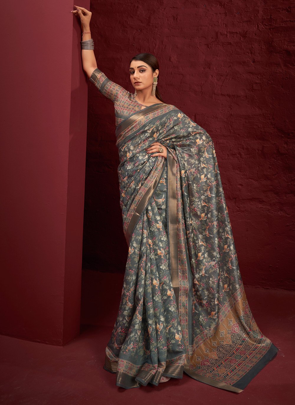 Contemporary Silk Grey Digital Print Saree