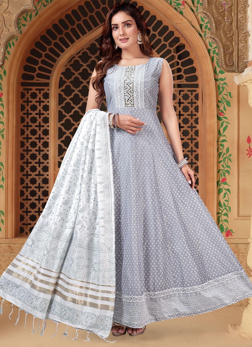 Salwar Suit Silk Grey Embroidered Salwar Kameez