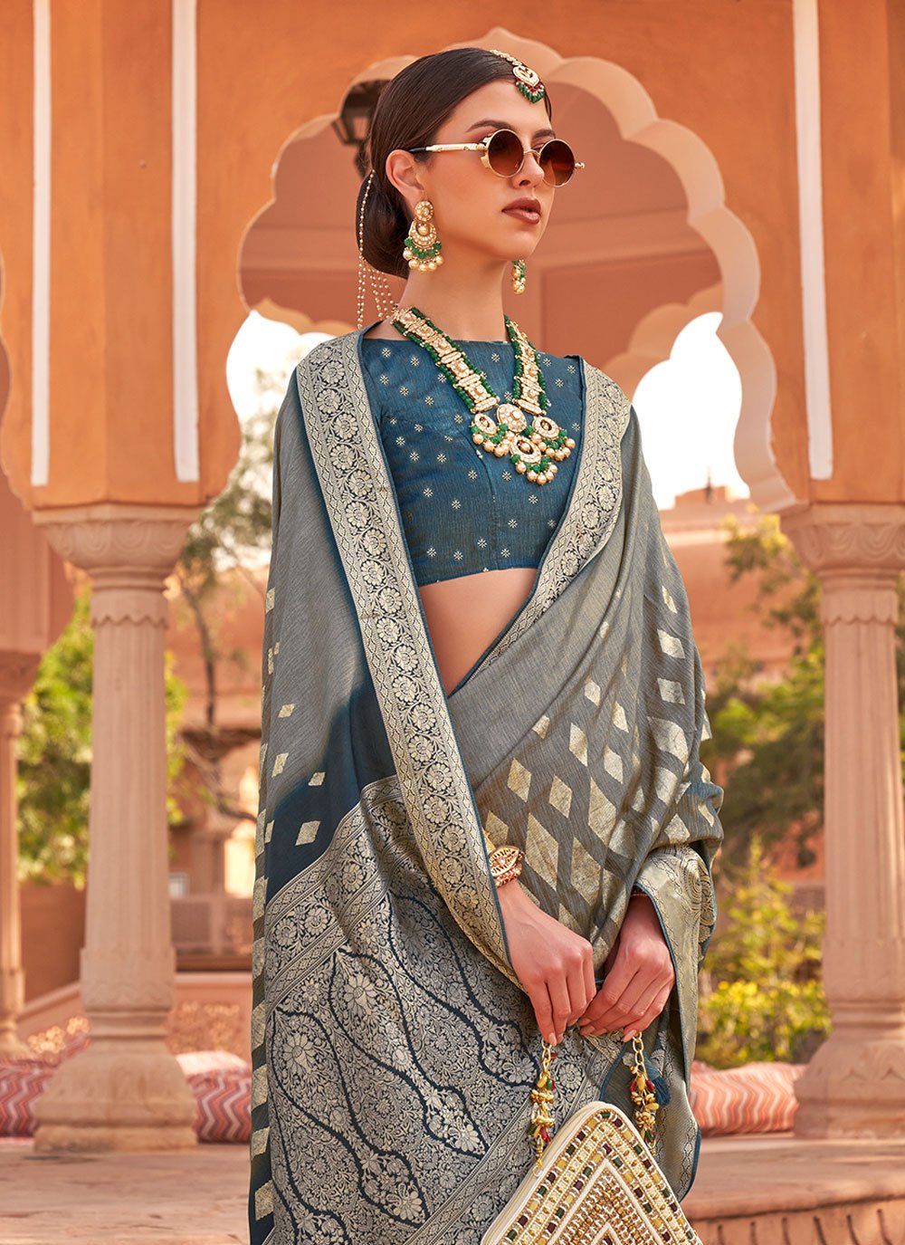 Trendy Saree Silk Grey Digital Print Saree