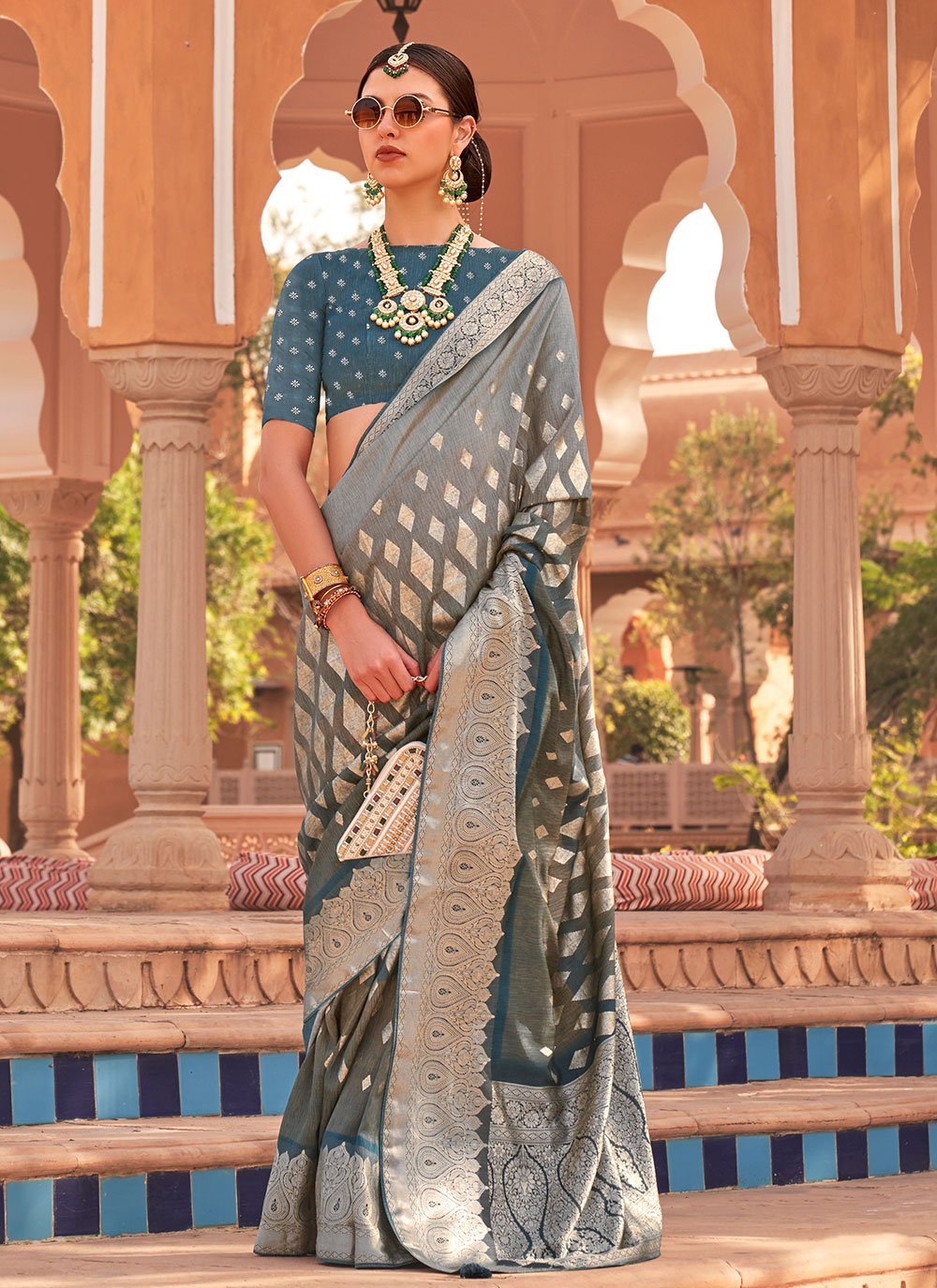 Trendy Saree Silk Grey Digital Print Saree