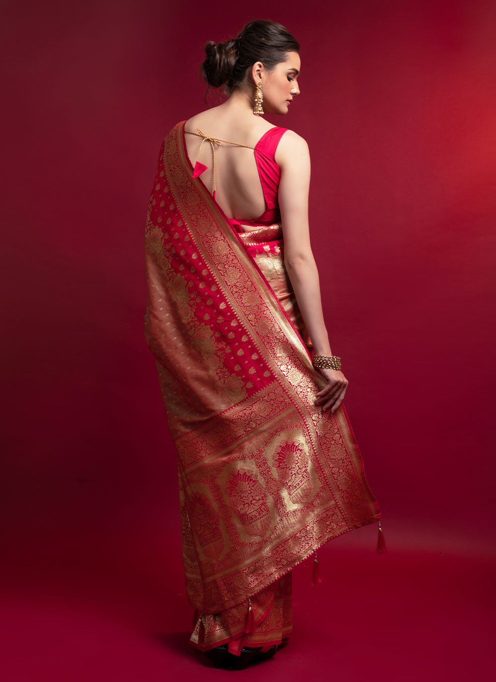 Classic Silk Pink Weaving Saree