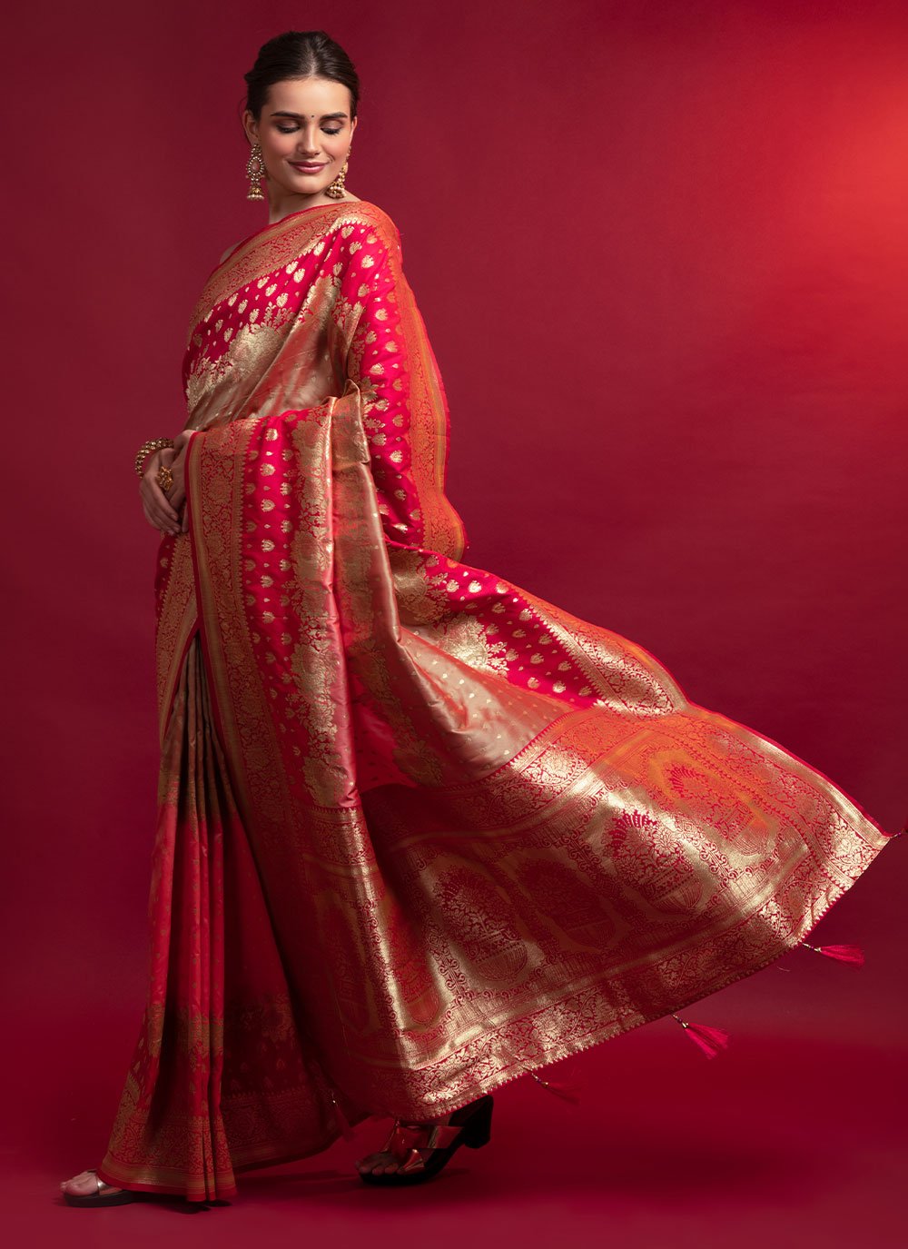 Classic Silk Pink Weaving Saree