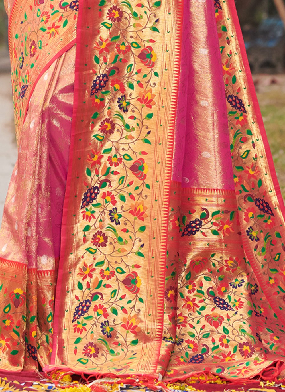 Traditional Saree Silk Magenta Weaving Saree