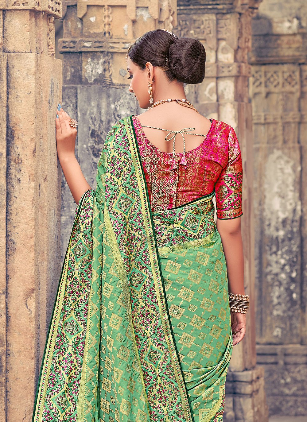 Trendy Saree Silk Green Weaving Saree