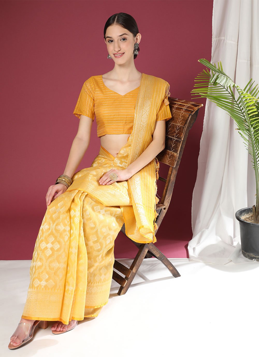 Trendy Saree Organza Silk Yellow Weaving Saree