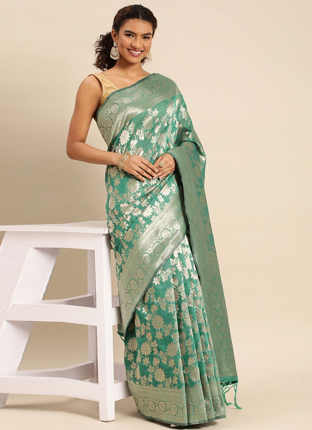 Contemporary Soft Cotton Sea Green Weaving Saree