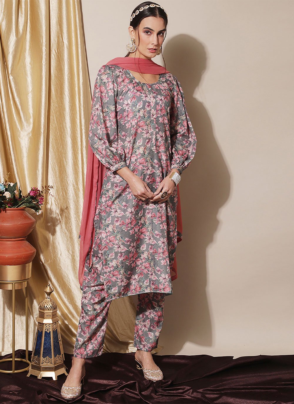 Straight Salwar Suit Muslin Grey Digital Print Salwar Kameez