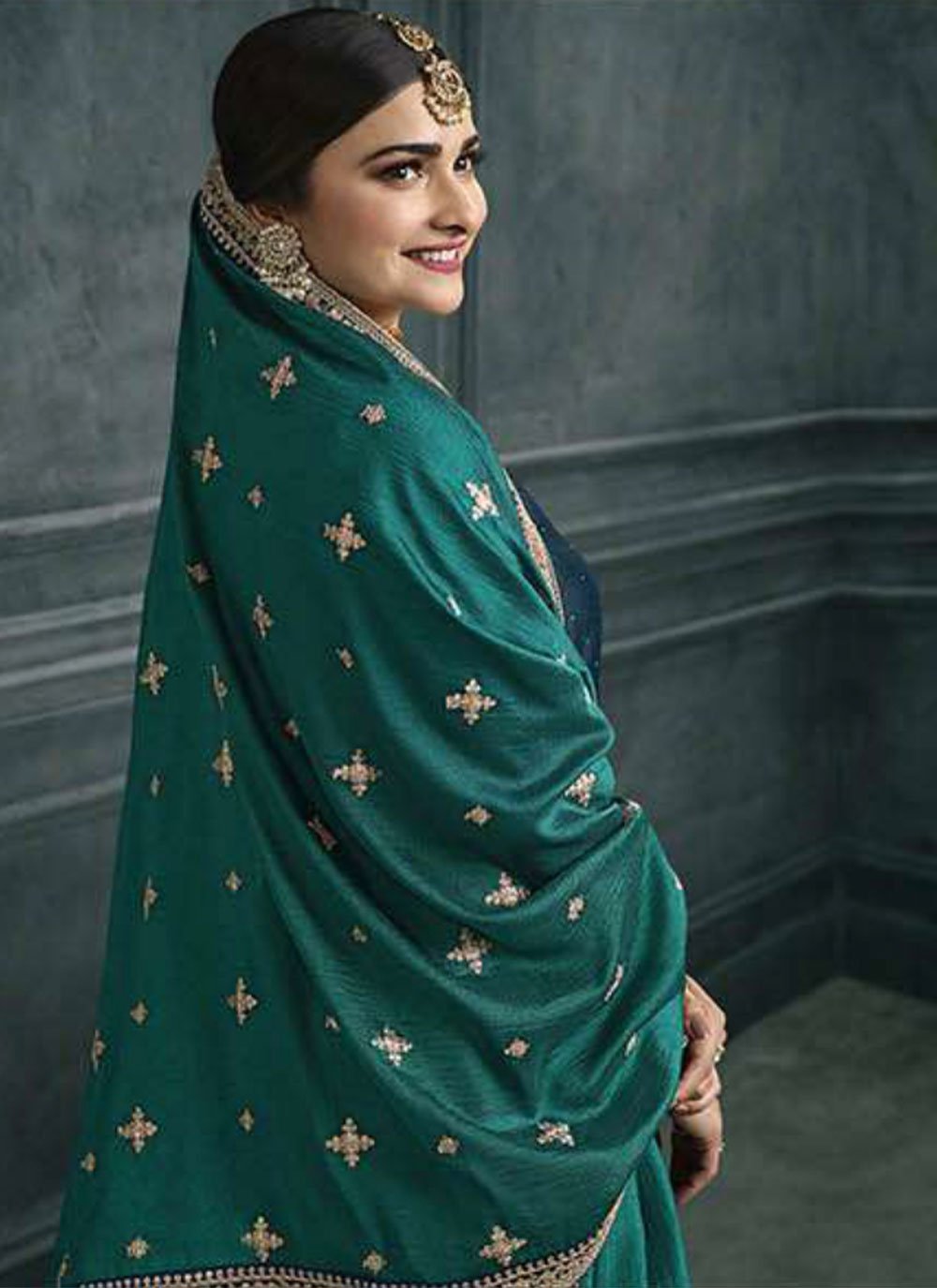 Pakistani Salwar Suit Georgette Silk Teal Embroidered Salwar Kameez