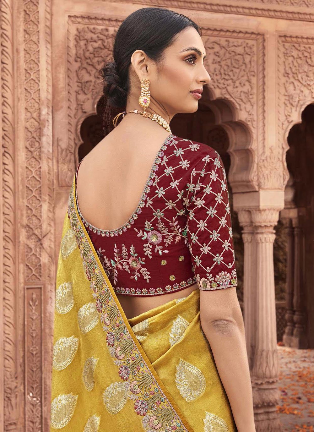 Contemporary Viscose Yellow Jacquard Work Saree