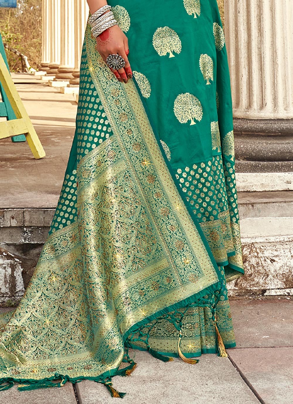 Traditional Saree Banarasi Silk Green Weaving Saree