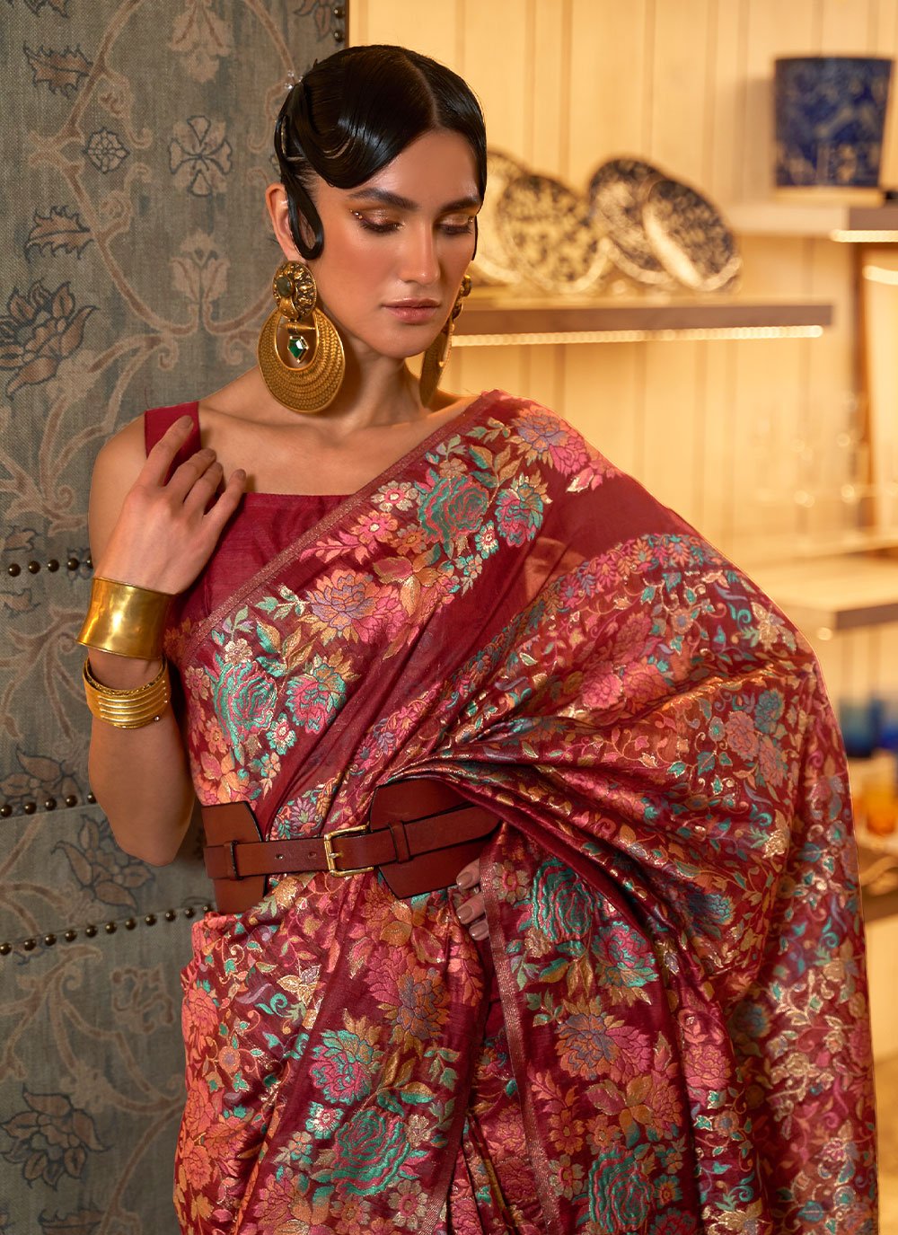 Trendy Saree Handloom Silk Maroon Weaving Saree