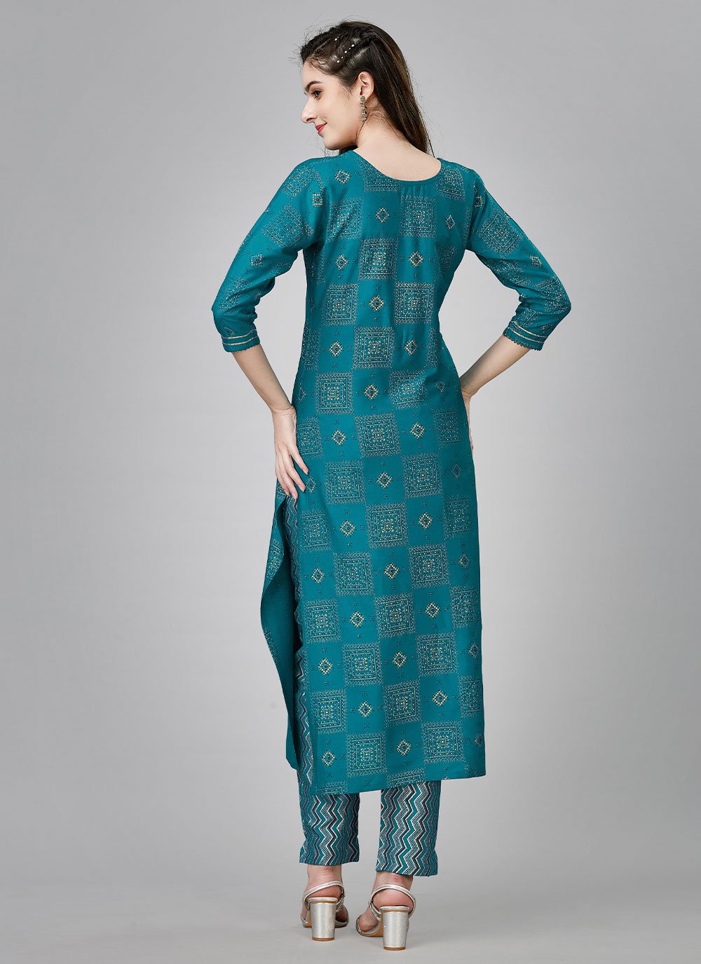 Casual Kurti Rayon Turquoise Embroidered Kurtis