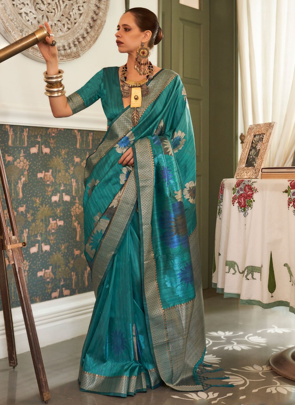 Classic Handloom Silk Turquoise Weaving Saree