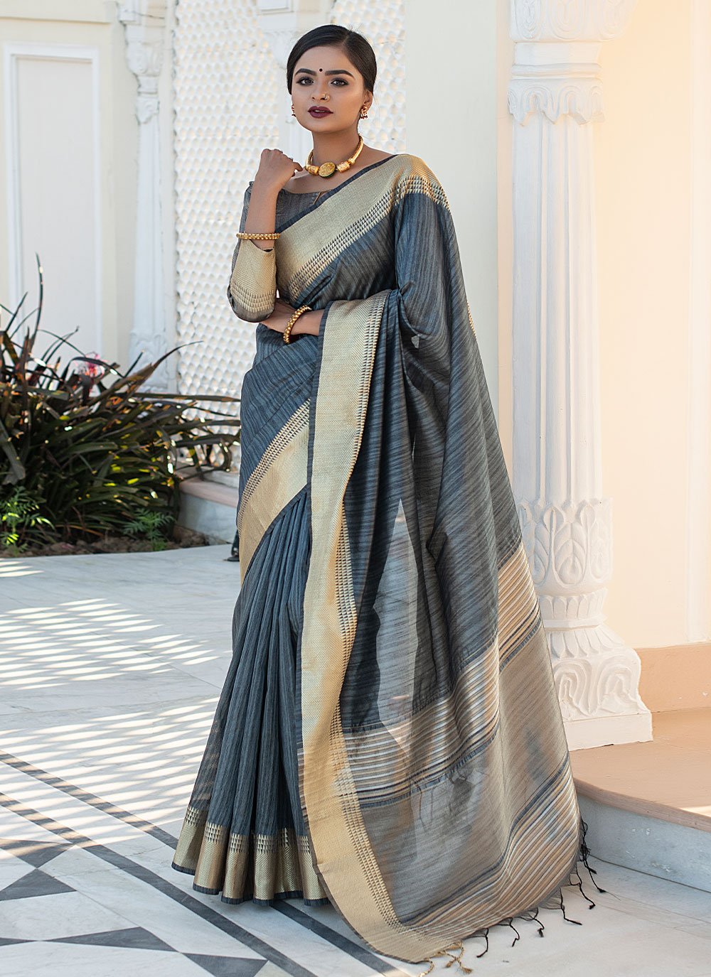 Classic Tussar Silk Grey Woven Saree