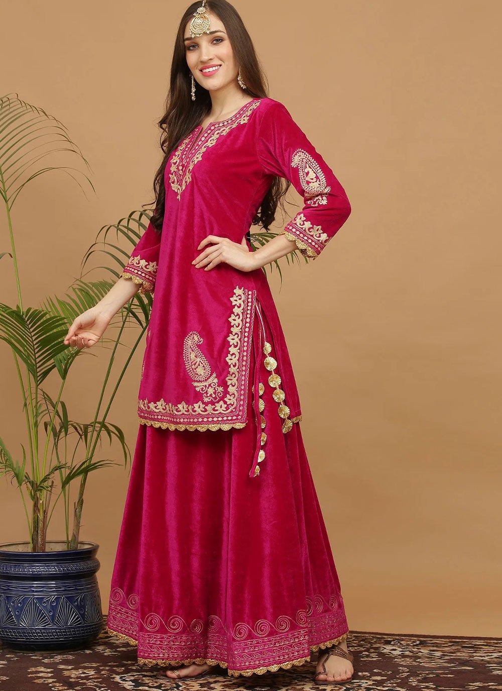 Casual Kurti Velvet Rani Embroidered Kurtis