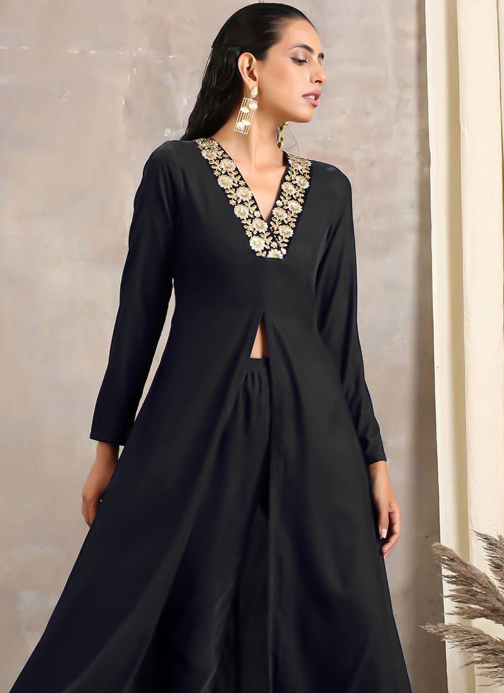 Casual Kurti Velvet Black Embroidered Kurtis