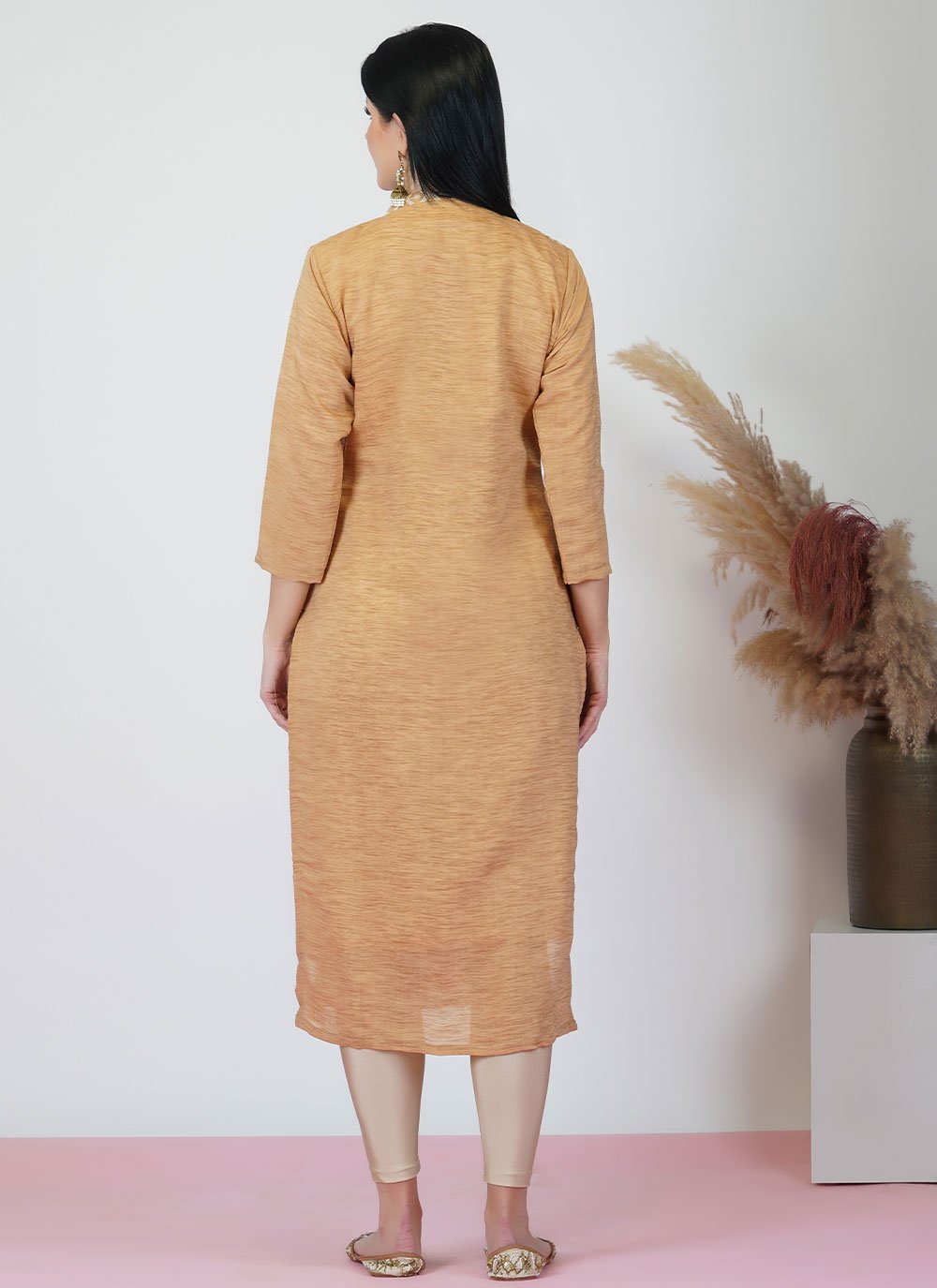 Casual Kurti Viscose Peach Embroidered Kurtis