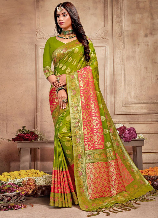 Trendy Saree Silk Viscose Green Weaving Saree