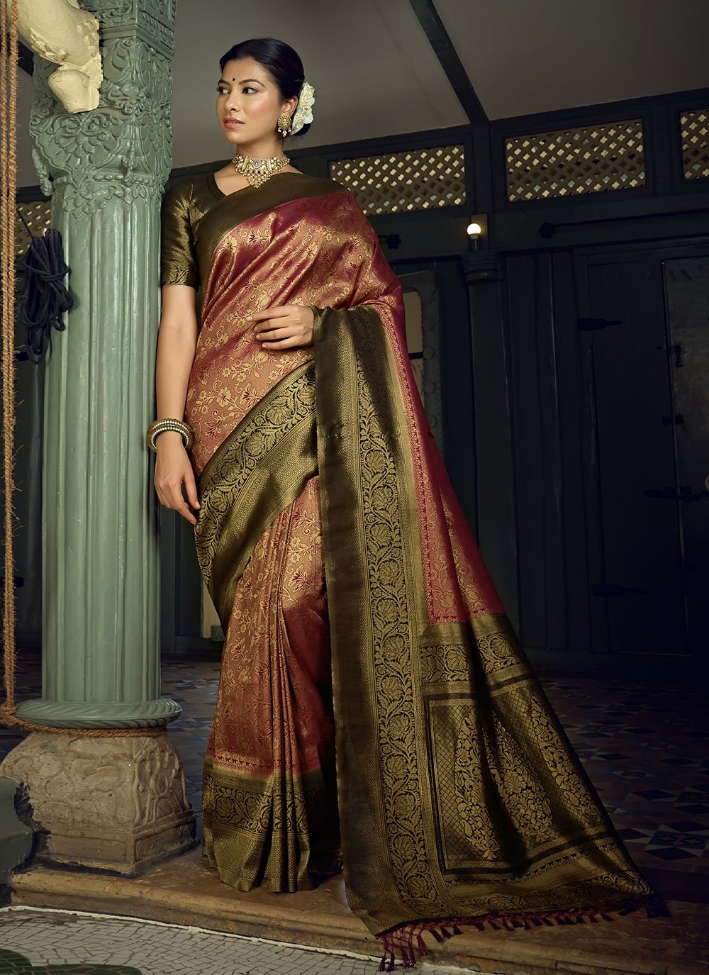 Classic Kanjivaram Silk Wine Weaving Saree