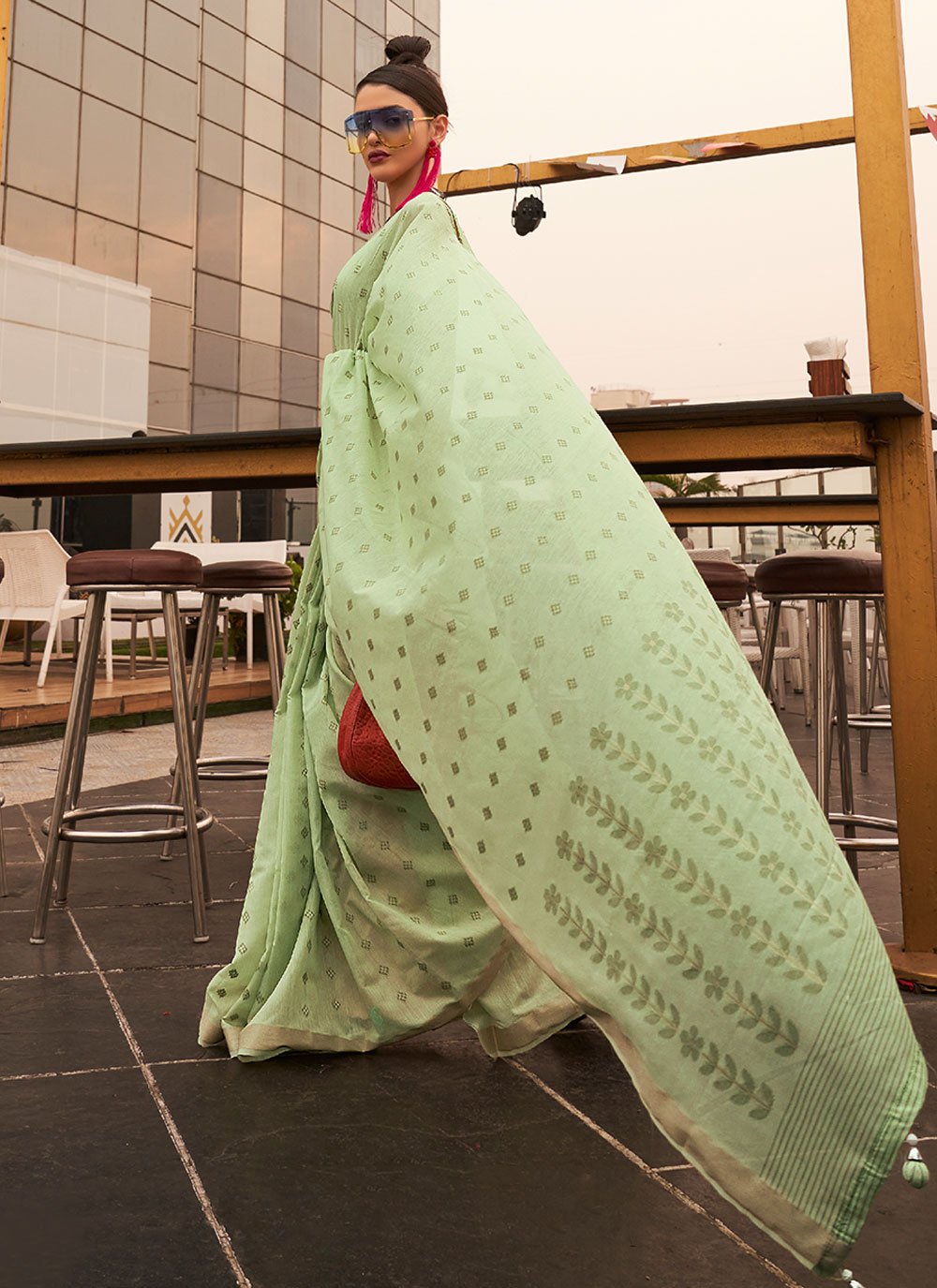 Contemporary Handloom Silk Viscose Sea Green Weaving Saree