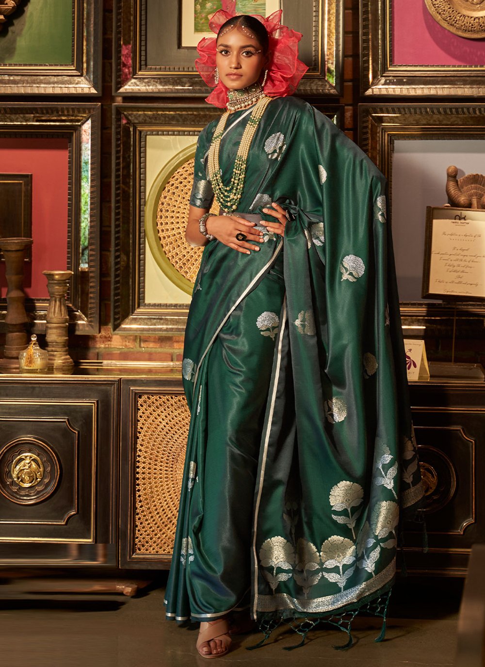 Contemporary Handloom Silk Satin Green Weaving Saree