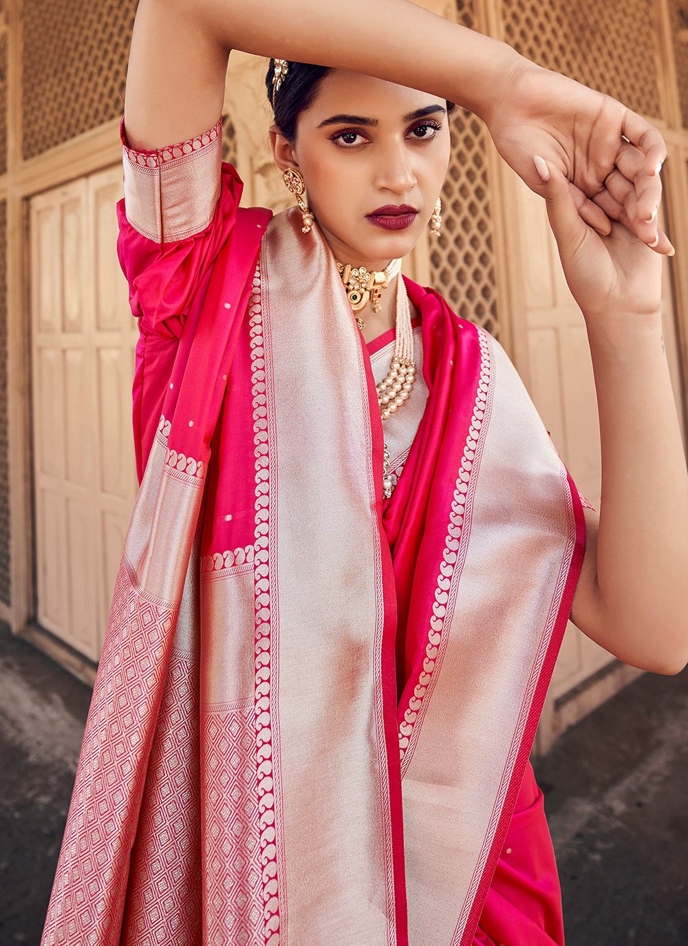 Contemporary Banarasi Silk Satin Silk Fuchsia Weaving Saree