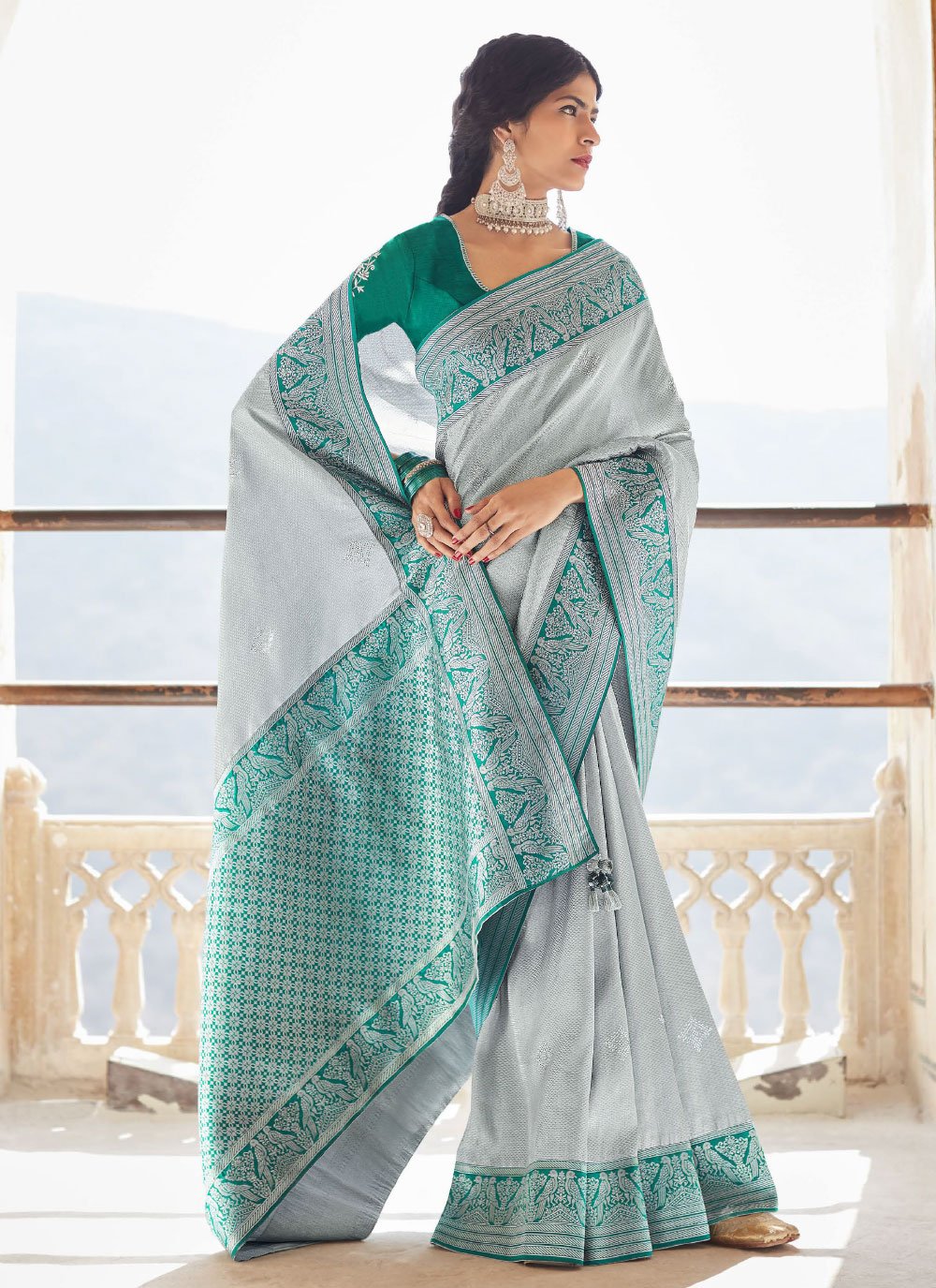 Contemporary Silk Grey Weaving Saree