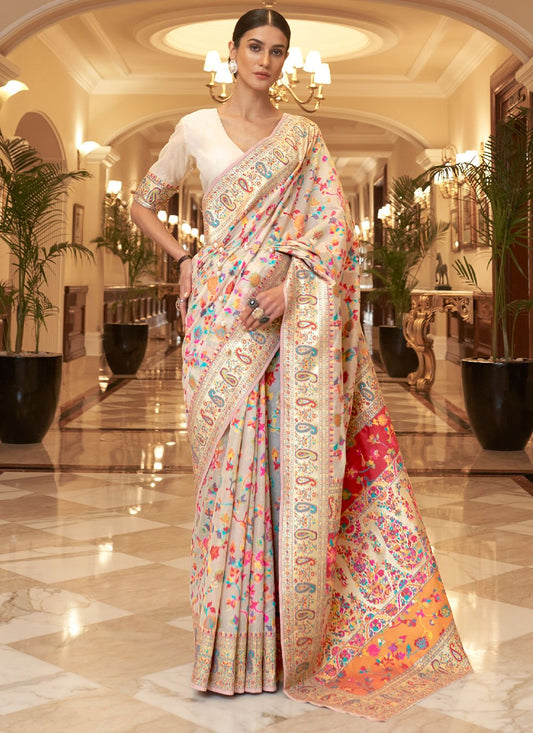 Trendy Saree Handloom Silk Peach Weaving Saree