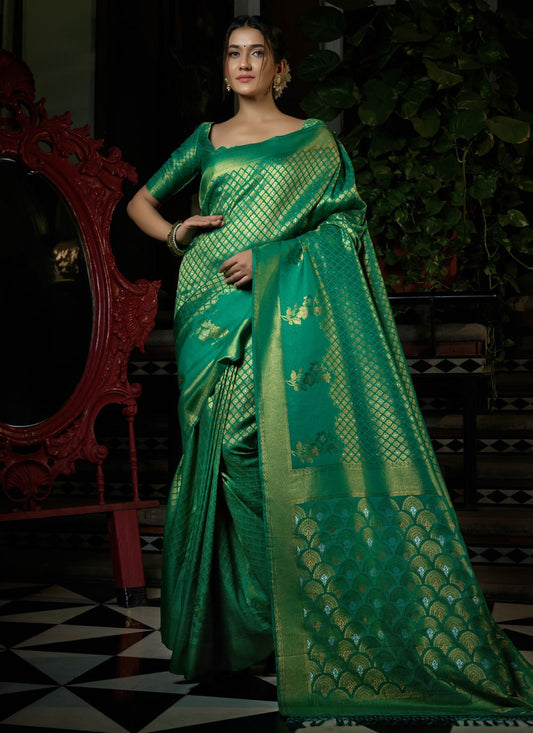 Trendy Saree Kanjivaram Silk Gold Green Weaving Saree