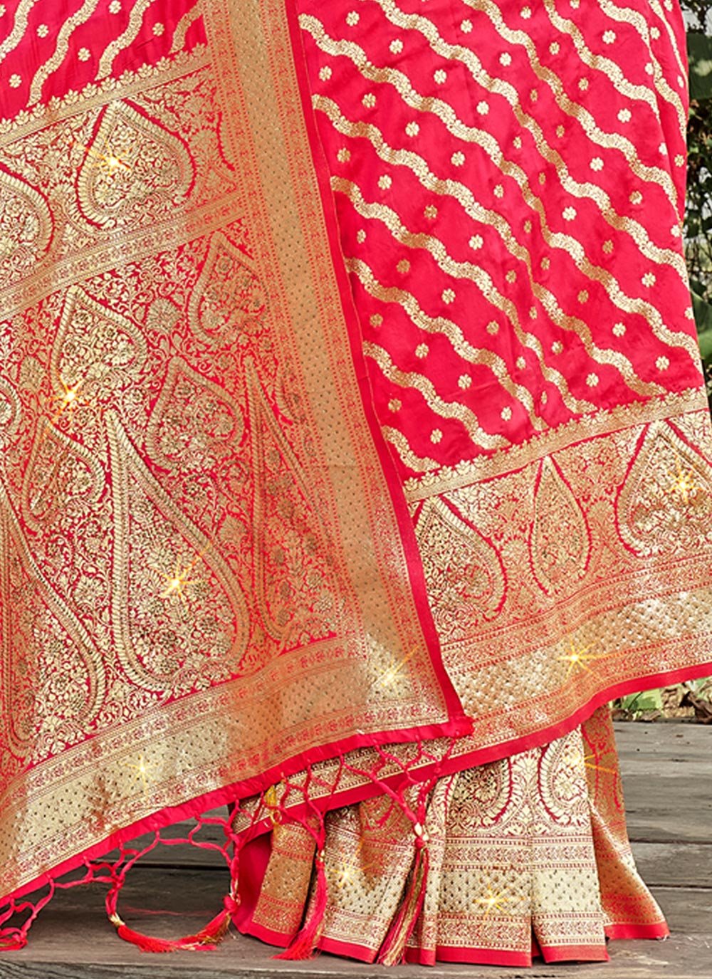 Traditional Saree Banarasi Silk Fuchsia Weaving Saree