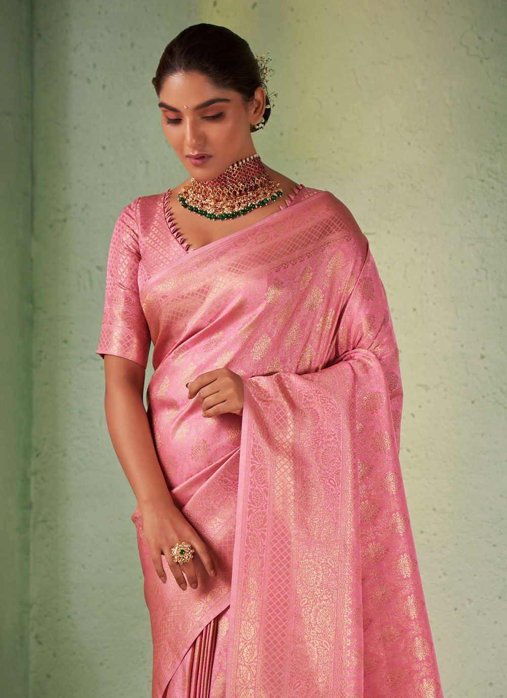 Classic Kanjivaram Silk Pink Weaving Saree