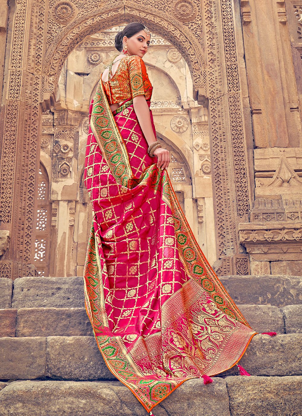 Contemporary Silk Pink Weaving Saree