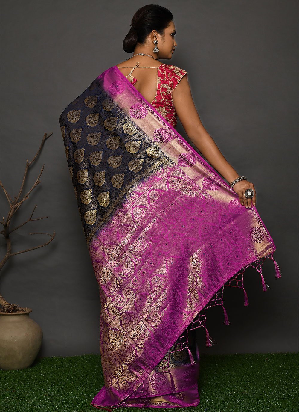 Classic Kanjivaram Silk Blue Weaving Saree