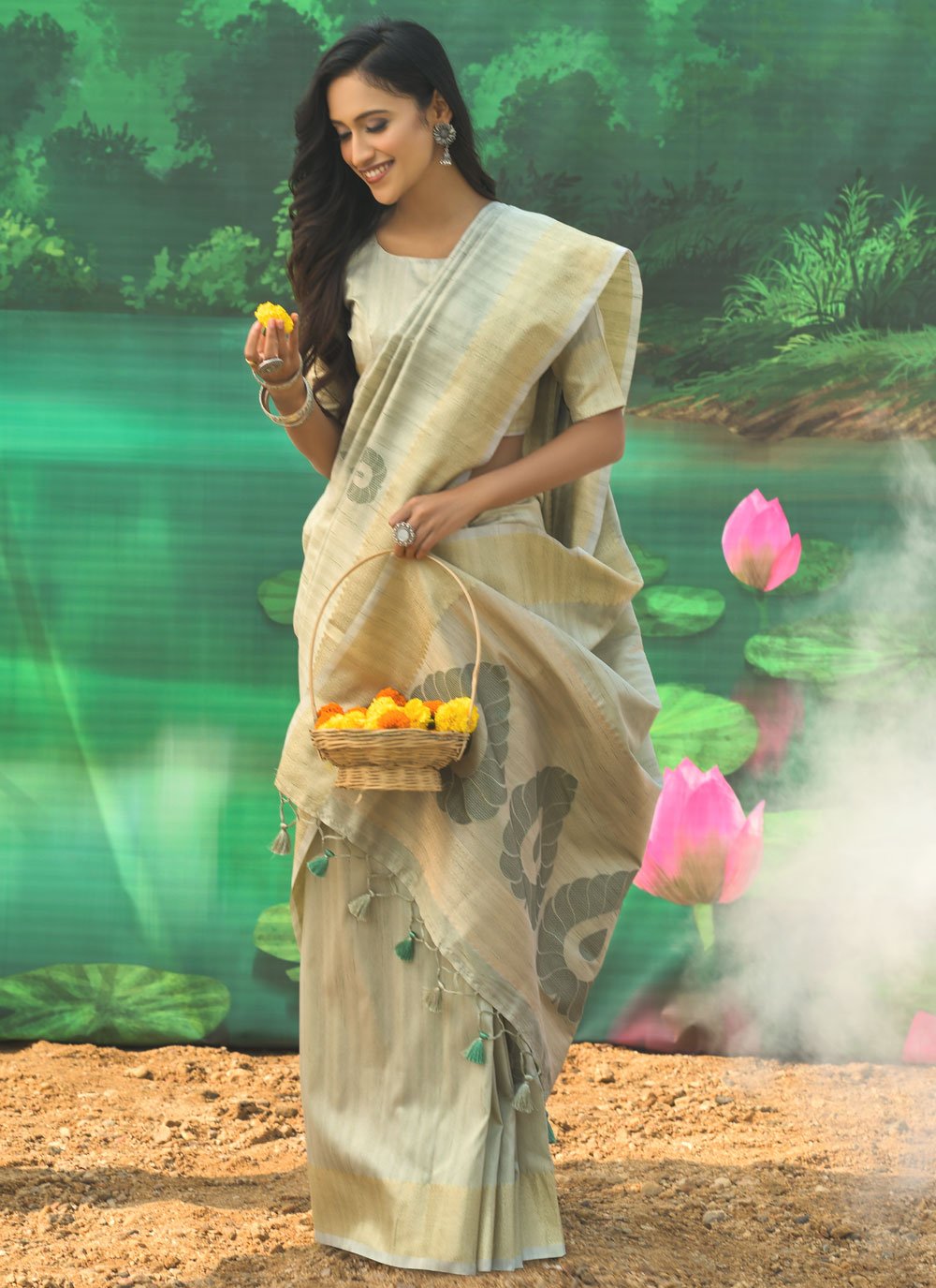 Trendy Saree Silk Green Weaving Saree