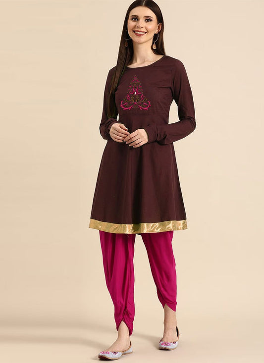 Casual Kurti Rayon Wine Embroidered Kurtis