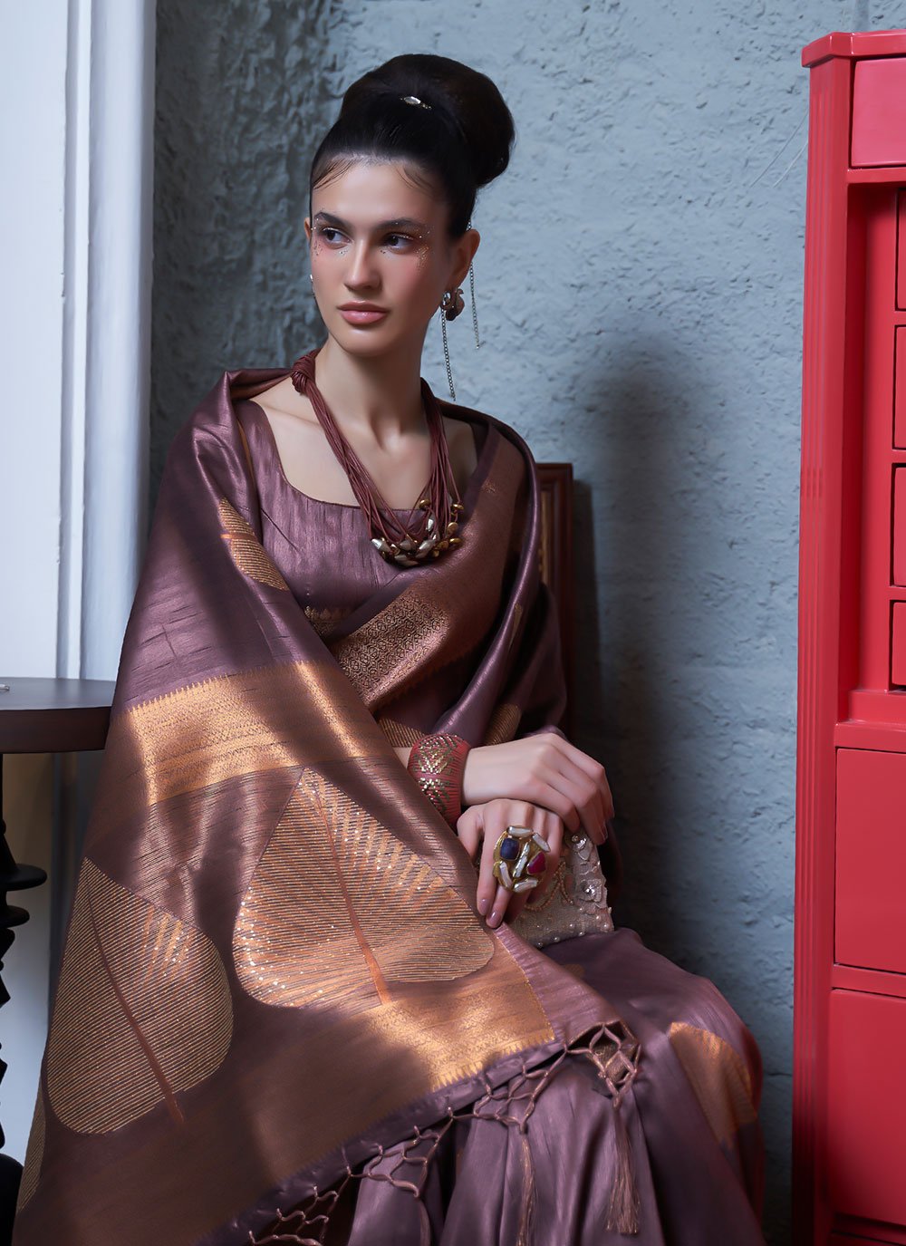 Classic Handloom Silk Wine Weaving Saree