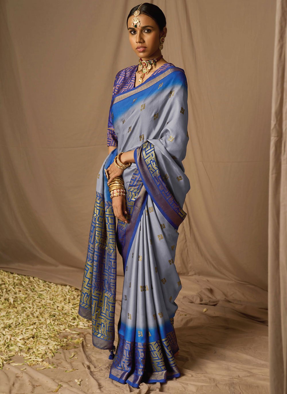 Trendy Saree Brasso Grey Woven Saree