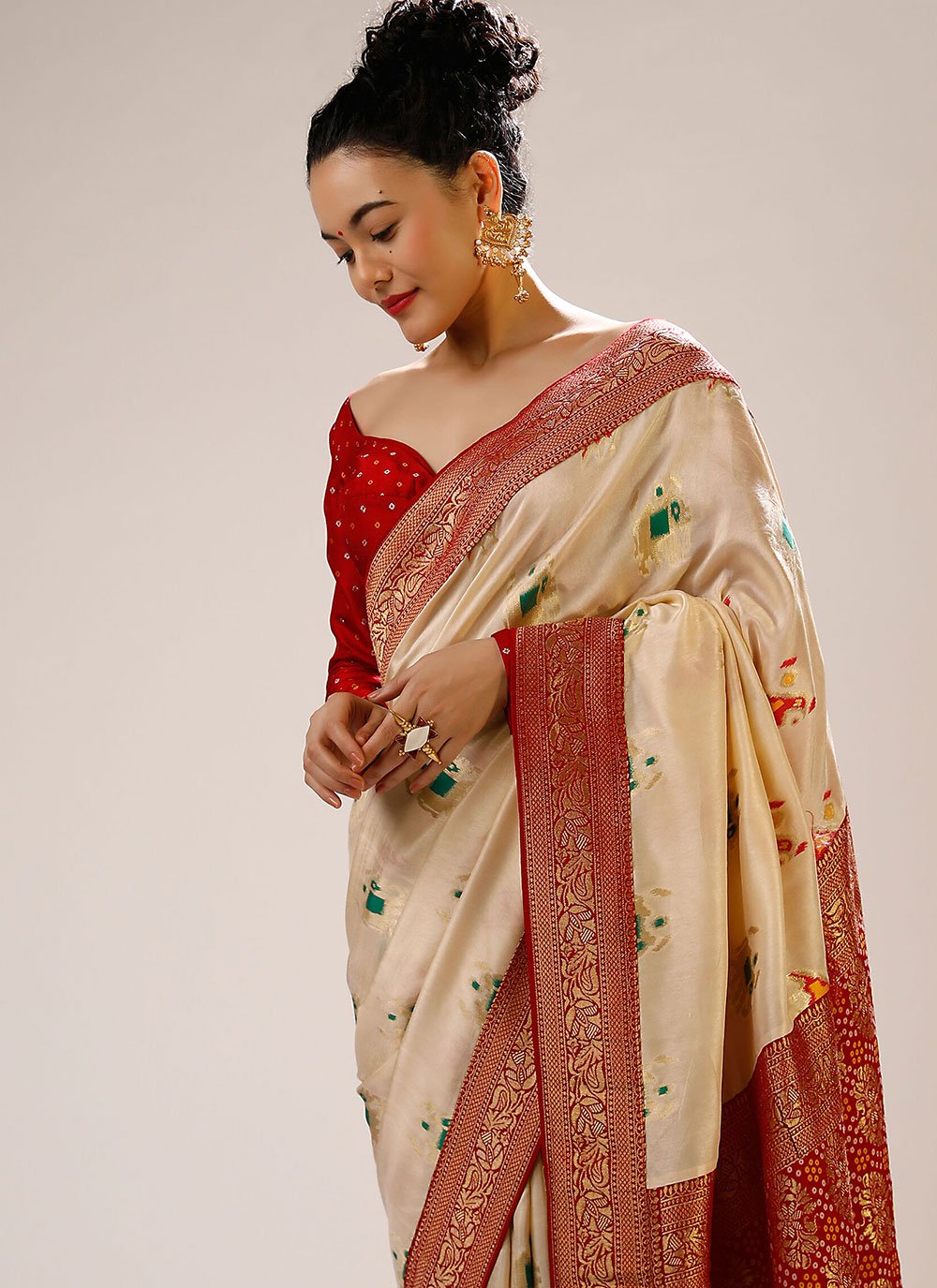 Contemporary Art Banarasi Silk Cream Woven Saree