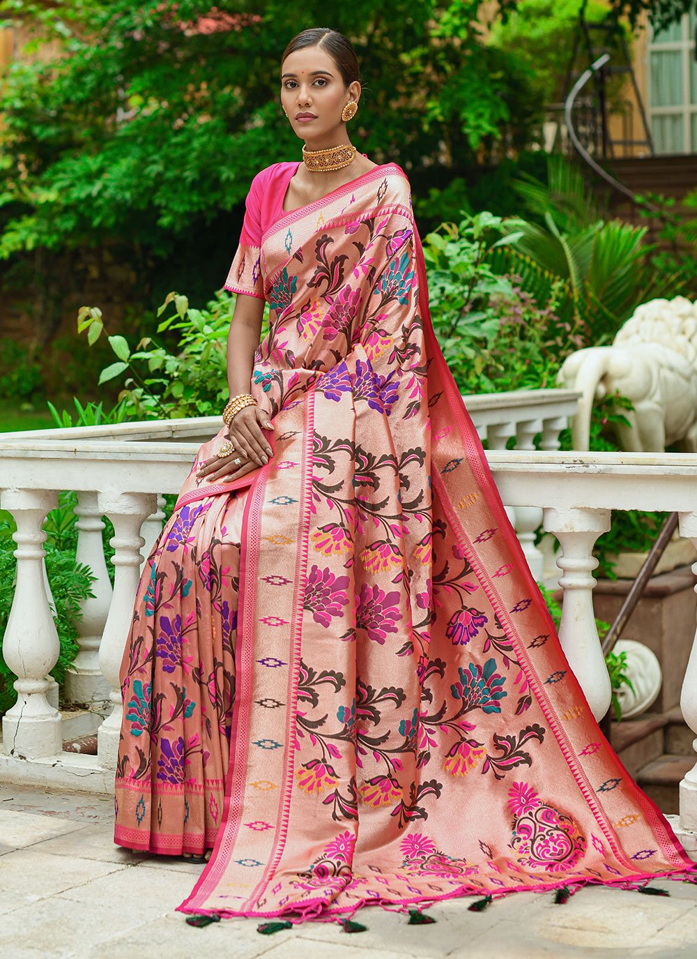 Trendy Saree Silk Pink Woven Saree