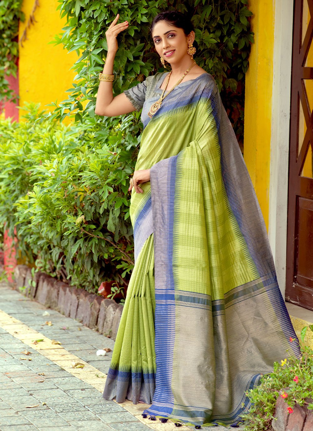 Classic Silk Green Woven Saree