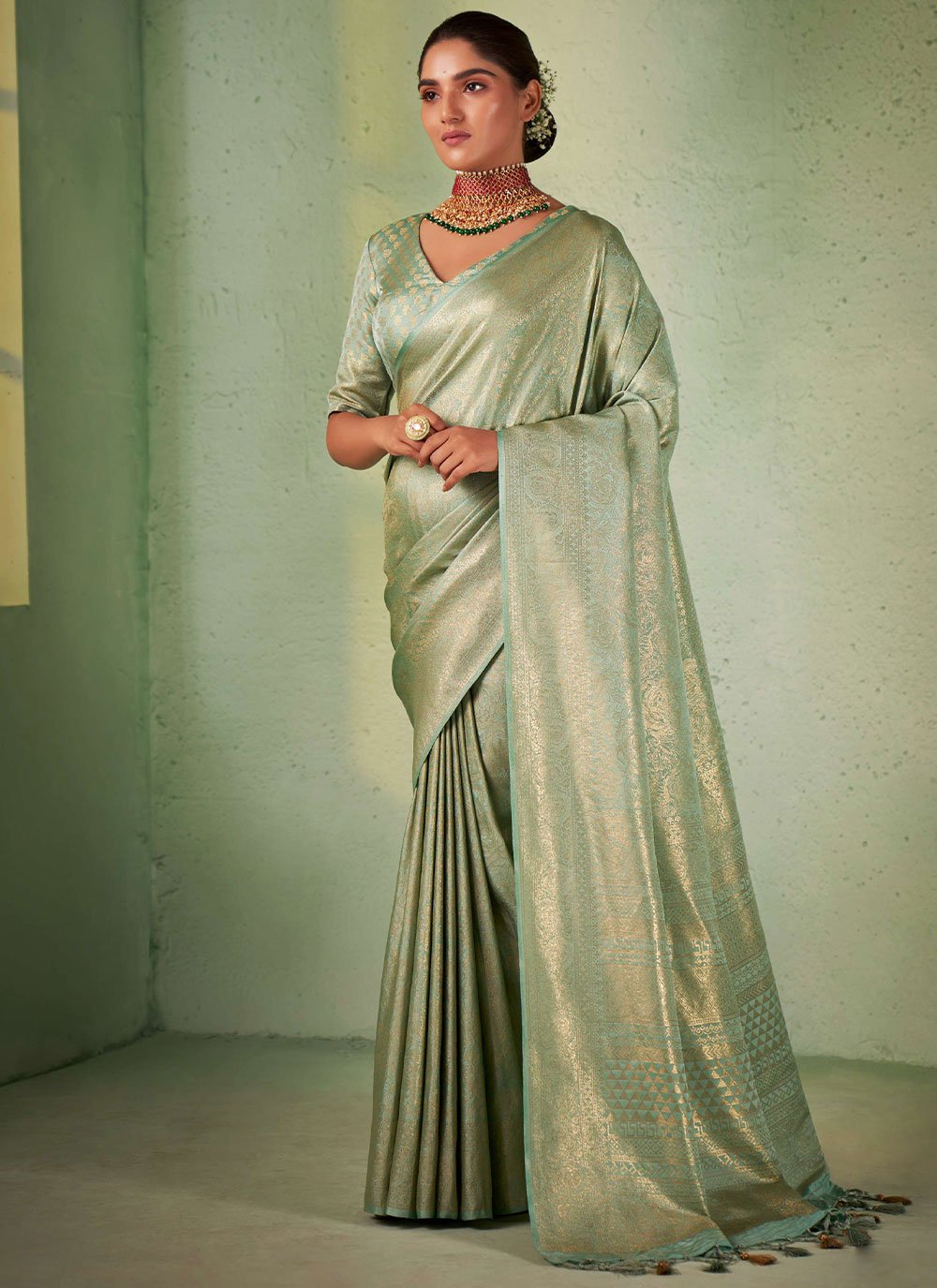 Classic Kanjivaram Silk Green Weaving Saree